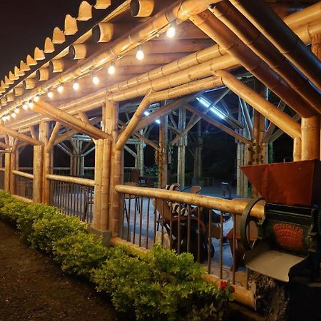 Hotel Campestre Cafe Tropical Кимбайя Экстерьер фото