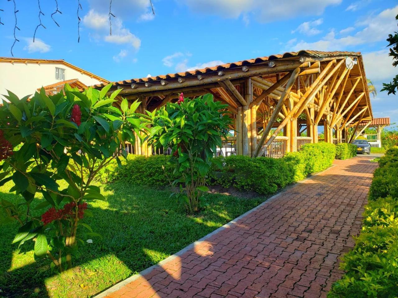 Hotel Campestre Cafe Tropical Кимбайя Экстерьер фото